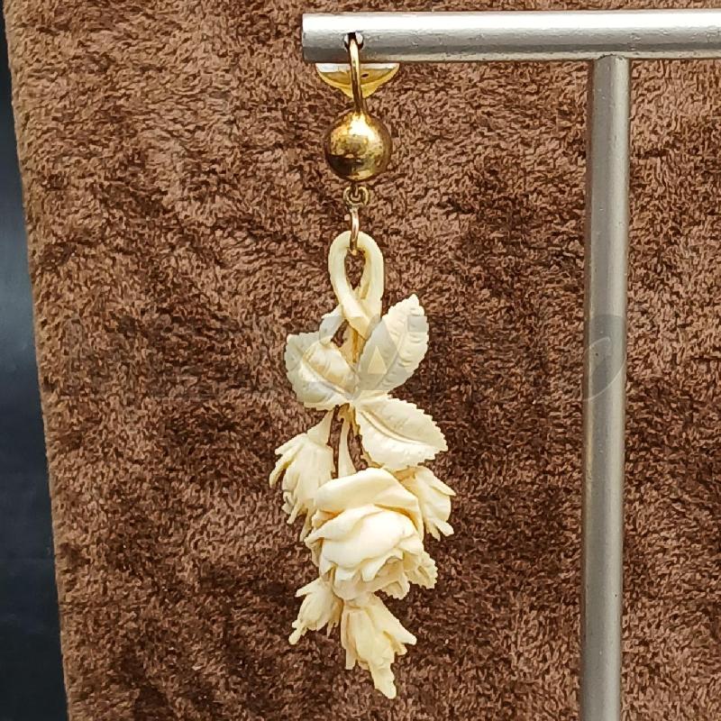 ORECCHINI ROSE BEIGE | Mercatino dell'Usato Roma garbatella 2