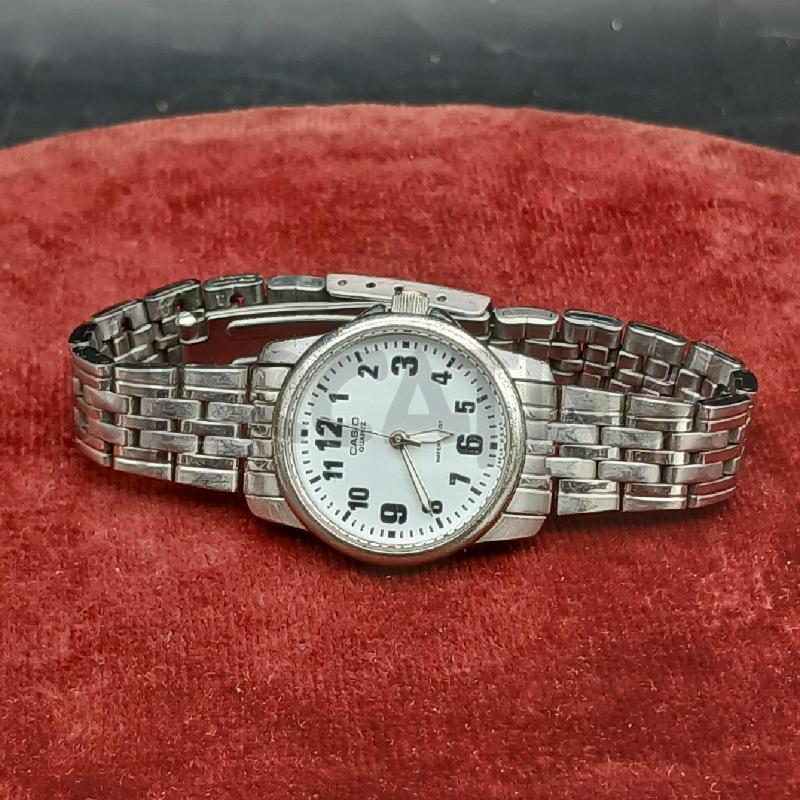 OROLOGIO DA POLSO CASIO ACC BIANCO  | Mercatino dell'Usato Roma garbatella 1