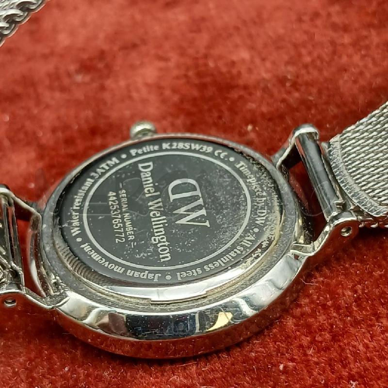 OROLOGIO DA POLSO DANIEL WELLINGTON  | Mercatino dell'Usato Roma garbatella 4