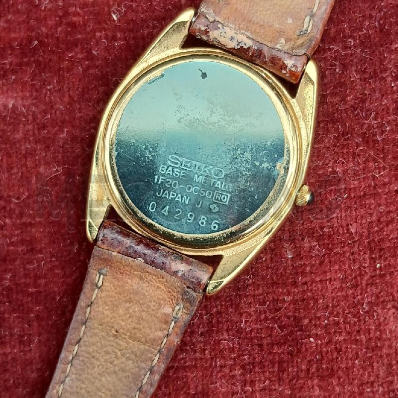OROLOGIO DA POLSO SEIKO DORATO CINTURINO MARRONE  | Mercatino dell'Usato Roma garbatella 4
