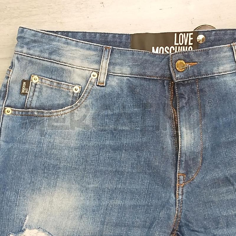 PANTALONCINO U LOVE MOSCHINO DENIM BLU  | Mercatino dell'Usato Roma garbatella 2