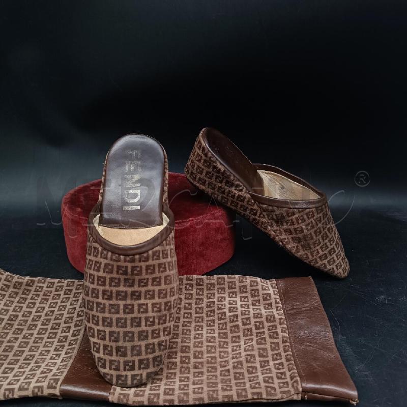 PANTOFOLE DONNA FENDI BEIGE MARRONE MONOGRAM  | Mercatino dell'Usato Roma garbatella 2