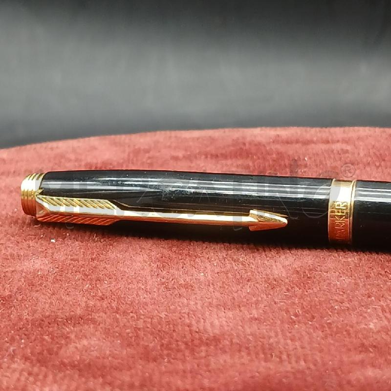 PENNA PARKER STILOGRAFICA NERA E DORATA | Mercatino dell'Usato Roma garbatella 2