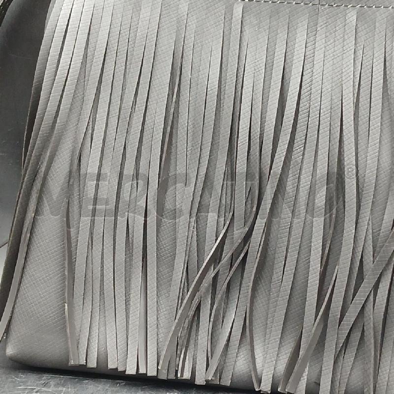 POCHETTE GUM NERO FRANGE | Mercatino dell'Usato Roma garbatella 2