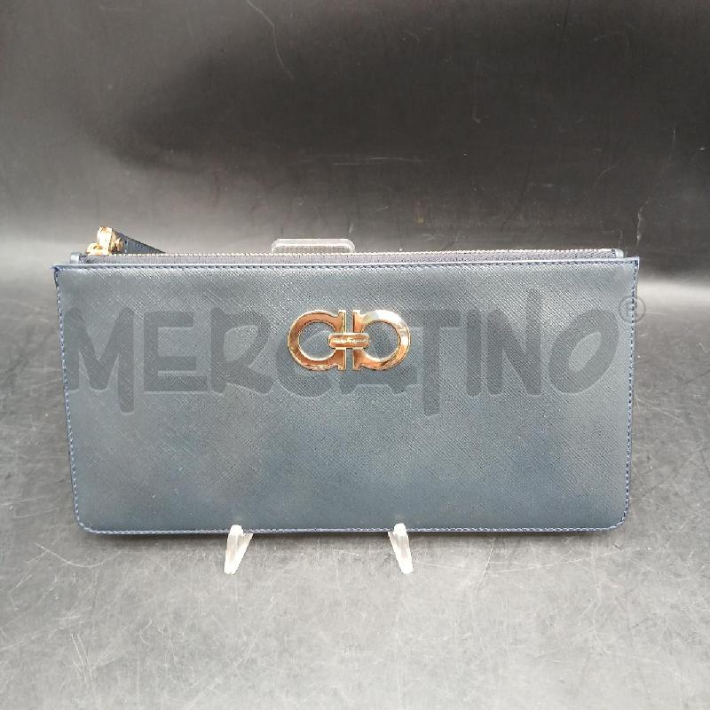 POCHETTE SALVATORE FERRAGAMO BLU  | Mercatino dell'Usato Roma garbatella 1