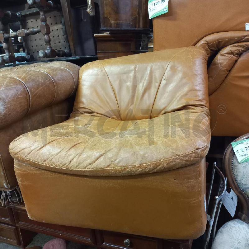 POLTRONA PELLE MARRONE | Mercatino dell'Usato Roma garbatella 1