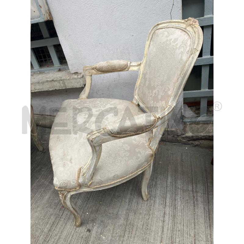 POLTRONCINA PICCOLA VARIA | Mercatino dell'Usato Roma garbatella 2