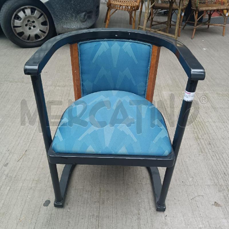 POLTRONCINA POZZETTO SEDUTA BLU | Mercatino dell'Usato Roma garbatella 1