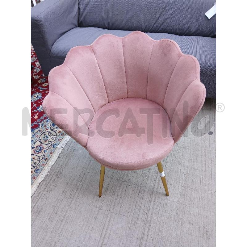 POLTRONCINA ROSA GAMBE DORATE | Mercatino dell'Usato Roma garbatella 1
