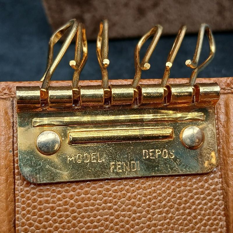 PORTA CHIAVI FENDI MARRONE  | Mercatino dell'Usato Roma garbatella 4