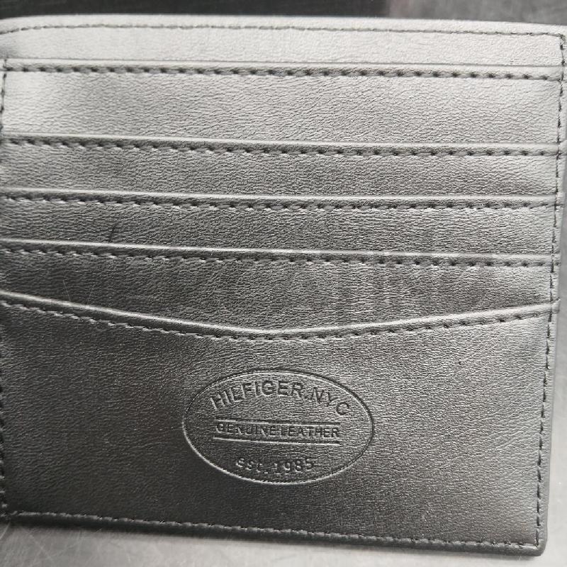 PORTA FOGLIO TOMMY HILFIGER NERO RIGA BIANCO ROSSO  | Mercatino dell'Usato Roma garbatella 3