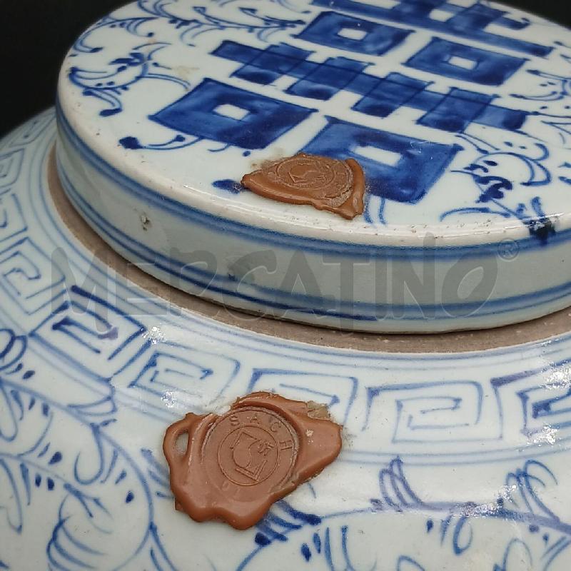 POTICHE ORIENTALE IDEOGRAMMI BLU | Mercatino dell'Usato Roma garbatella 2