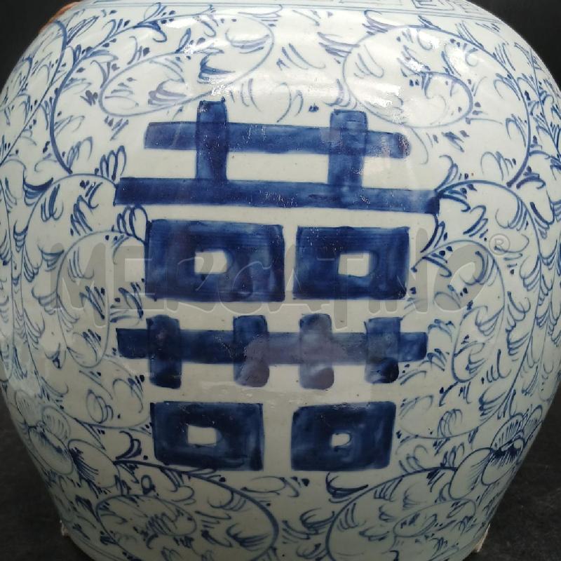 POTICHE ORIENTALE IDEOGRAMMI BLU | Mercatino dell'Usato Roma garbatella 4