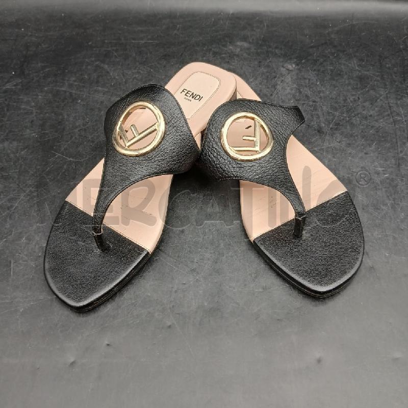 SANDALI D INFRADITO FENDI NERO LOGO DORATO  | Mercatino dell'Usato Roma garbatella 1