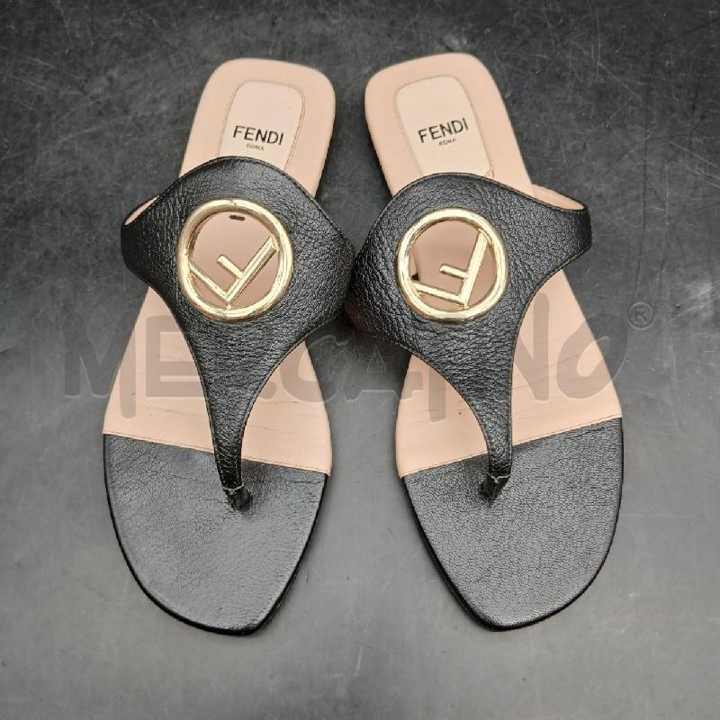 SANDALI D INFRADITO FENDI NERO LOGO DORATO  | Mercatino dell'Usato Roma garbatella 2