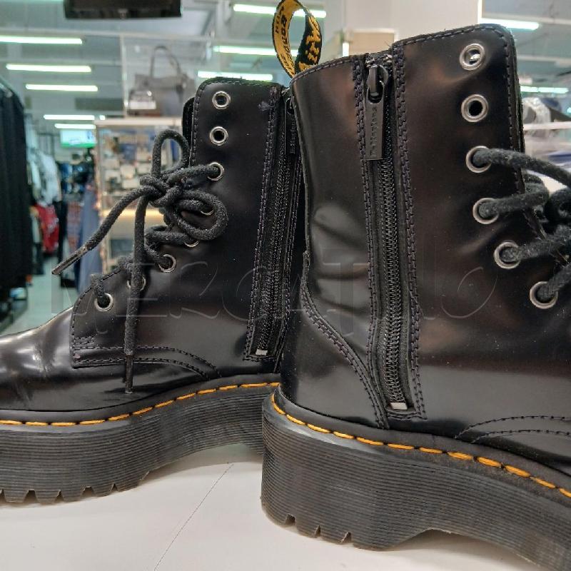 SCARPE DONNA DR. MARTENS NERE | Mercatino dell'Usato Roma garbatella 4