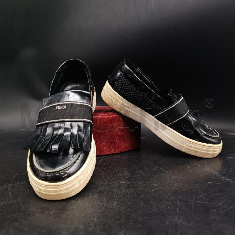 SCARPE DONNA SLIP ON FENDI NERO FRANGE | Mercatino dell'Usato Roma garbatella 2