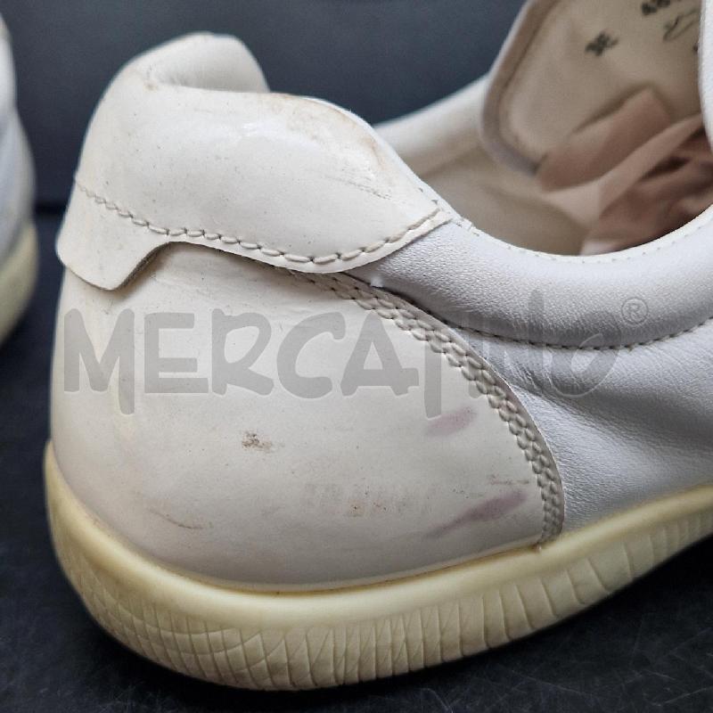 SCARPE D PRADA BAINCO E DOR  | Mercatino dell'Usato Roma garbatella 3