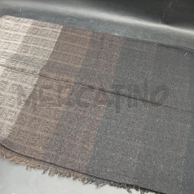 SCIARPA DONNA FENDI NERO MARRONE  | Mercatino dell'Usato Roma garbatella 4