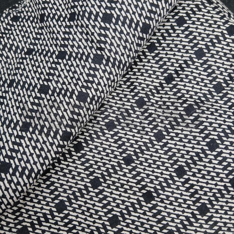 SCIARPA EMPORIO ARMANI NERO E BIANCO | Mercatino dell'Usato Roma garbatella 3
