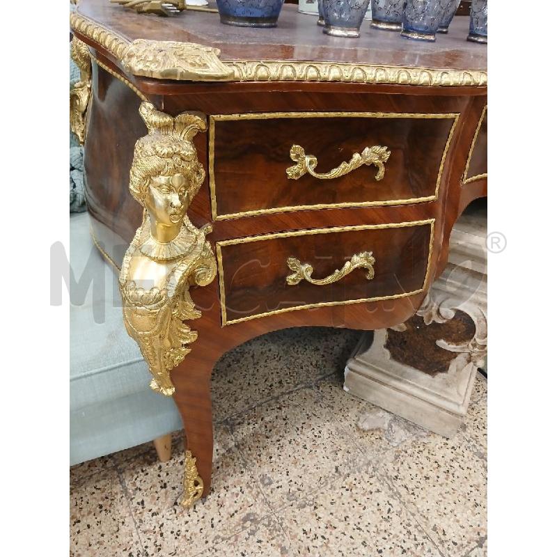 SCRIVANIA 5 CASSETTI FREGI DORATI PIANO PELLE | Mercatino dell'Usato Roma garbatella 2