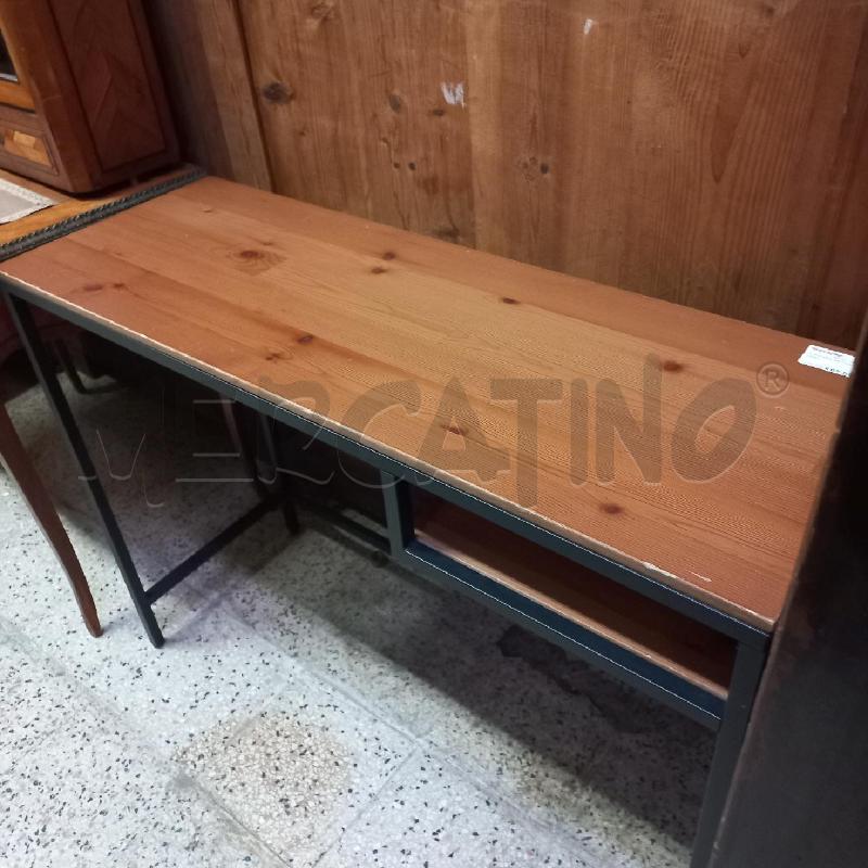 SCRIVANIA MET PIANO LEGNO | Mercatino dell'Usato Roma garbatella 1