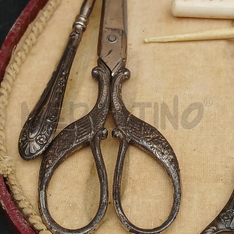 SET DA CUCITO D'EPOCA PARTI CHIARE | Mercatino dell'Usato Roma garbatella 3