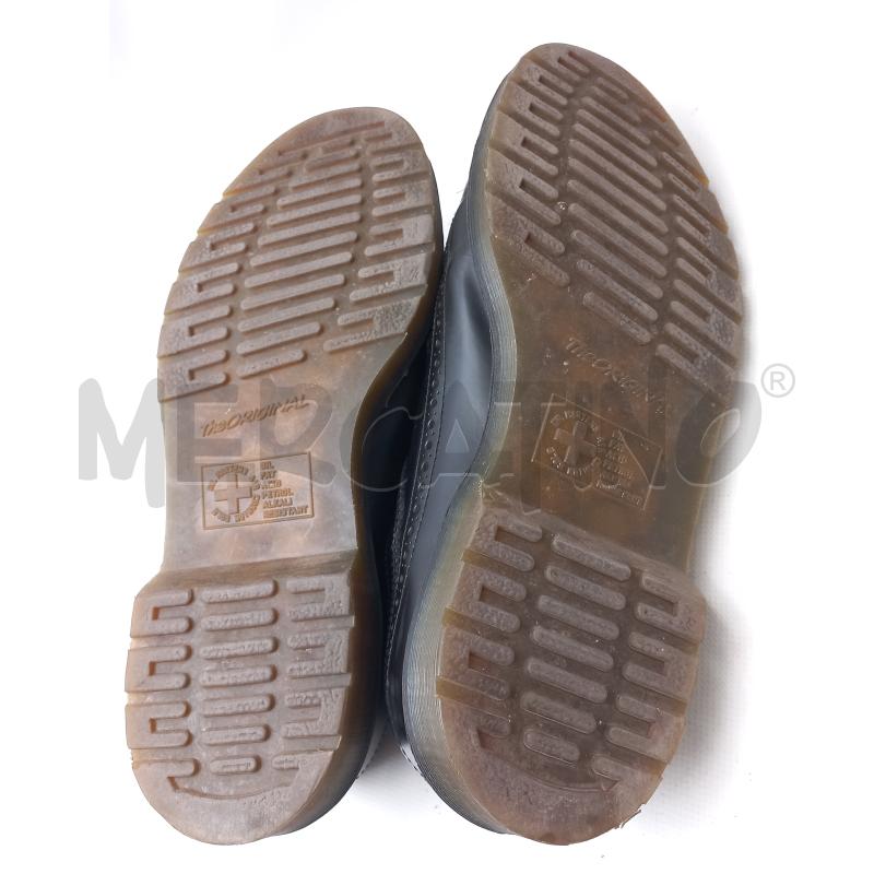 Anfibio Dr Martens Pascal in pelle nera con cuciture gialle | H-Brands