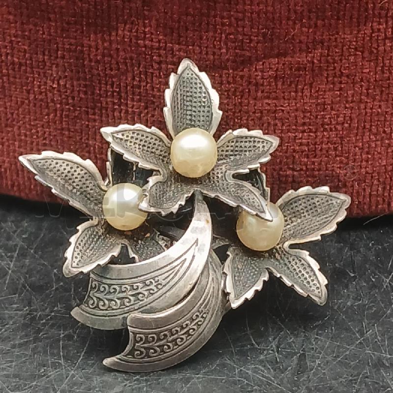 SPILLA FIORI PERLE BIANCHE  | Mercatino dell'Usato Roma garbatella 2