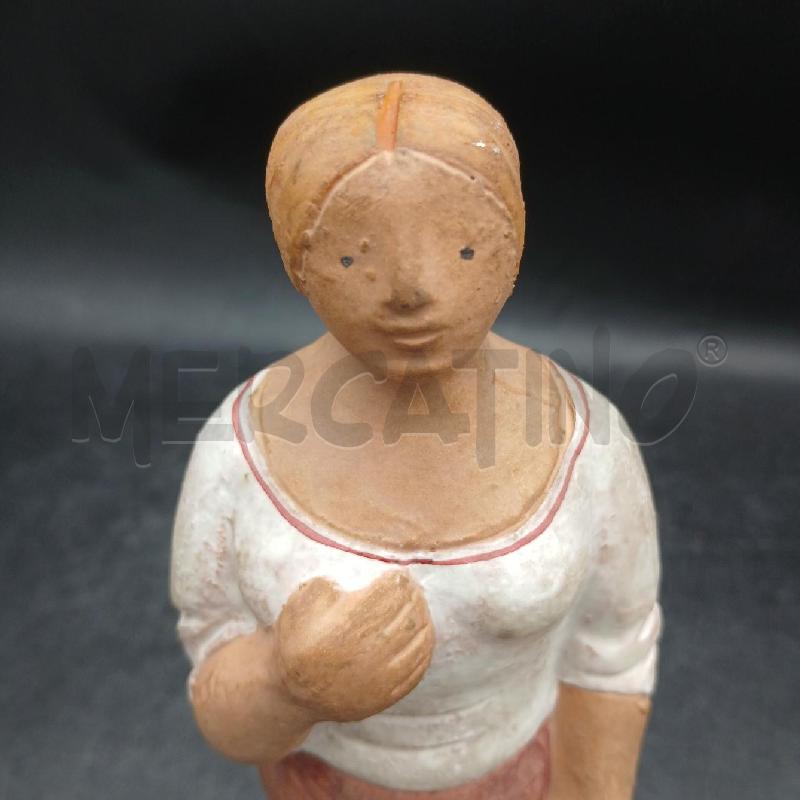 STATUINA DONNA MGA PIOMBINO | Mercatino dell'Usato Roma garbatella 4