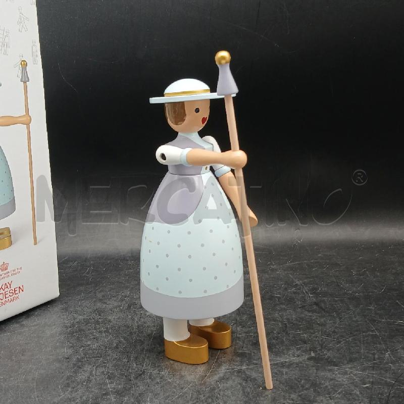 STATUINA KAY BOJESAN PASTORELLA CON SCATOLA | Mercatino dell'Usato Roma garbatella 2