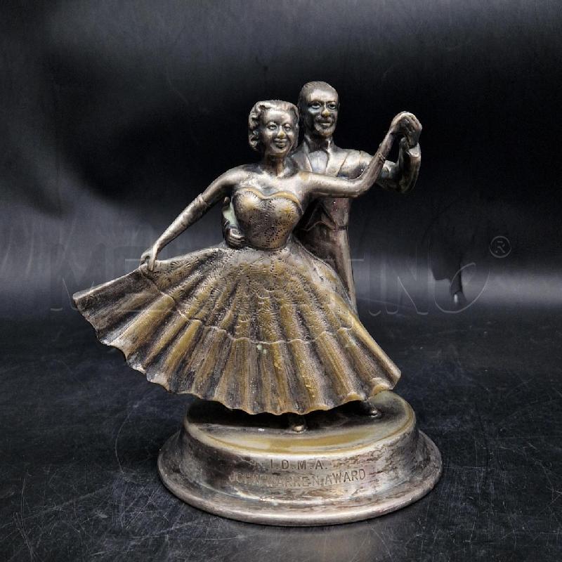 STATUINA METALLO BALLO DI GALA | Mercatino dell'Usato Roma garbatella 1