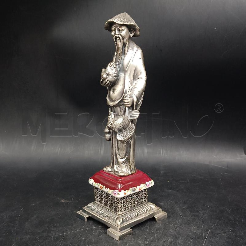 STATUINA METALLO ORIENTALE UOMO GALLINE | Mercatino dell'Usato Roma garbatella 2