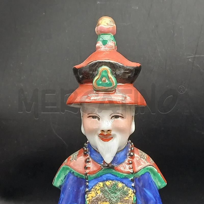 STATUINA ORIENTALE CAPPELLO ROSSO | Mercatino dell'Usato Roma garbatella 2