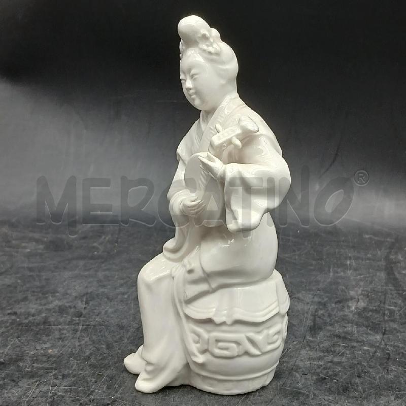 STATUINA ORIENTALE CER BIANCA | Mercatino dell'Usato Roma garbatella 2