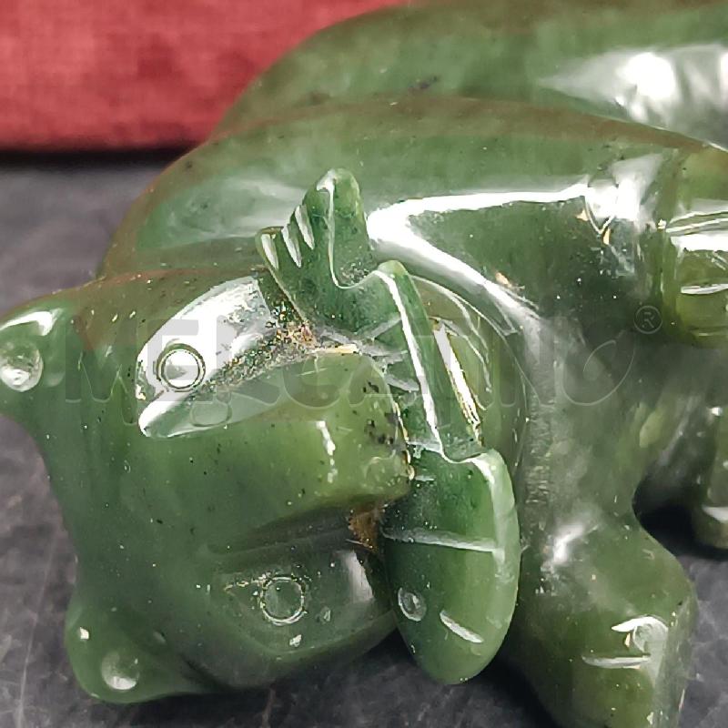 STATUINA ORSO CON PESCE  | Mercatino dell'Usato Roma garbatella 4