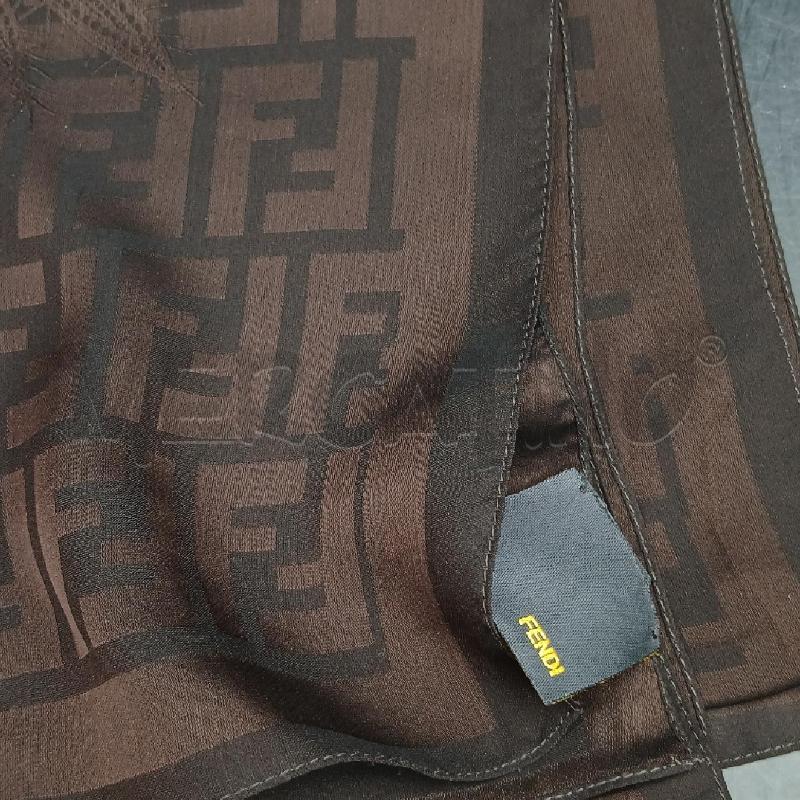 STOLA FENDI MARRONE NERO  | Mercatino dell'Usato Roma garbatella 2