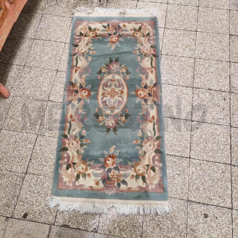 TAPPETO AZZURRO CORNICE ROSA FIORI | Mercatino dell'Usato Roma garbatella 1