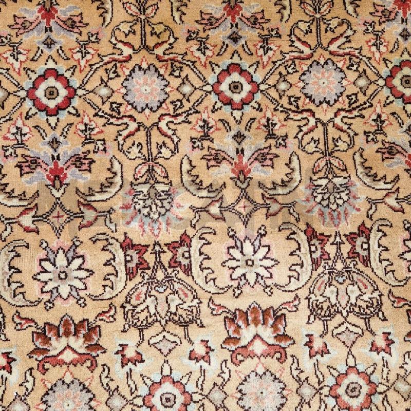 TAPPETO BEIGE CORNICE VERDE | Mercatino dell'Usato Roma garbatella 2