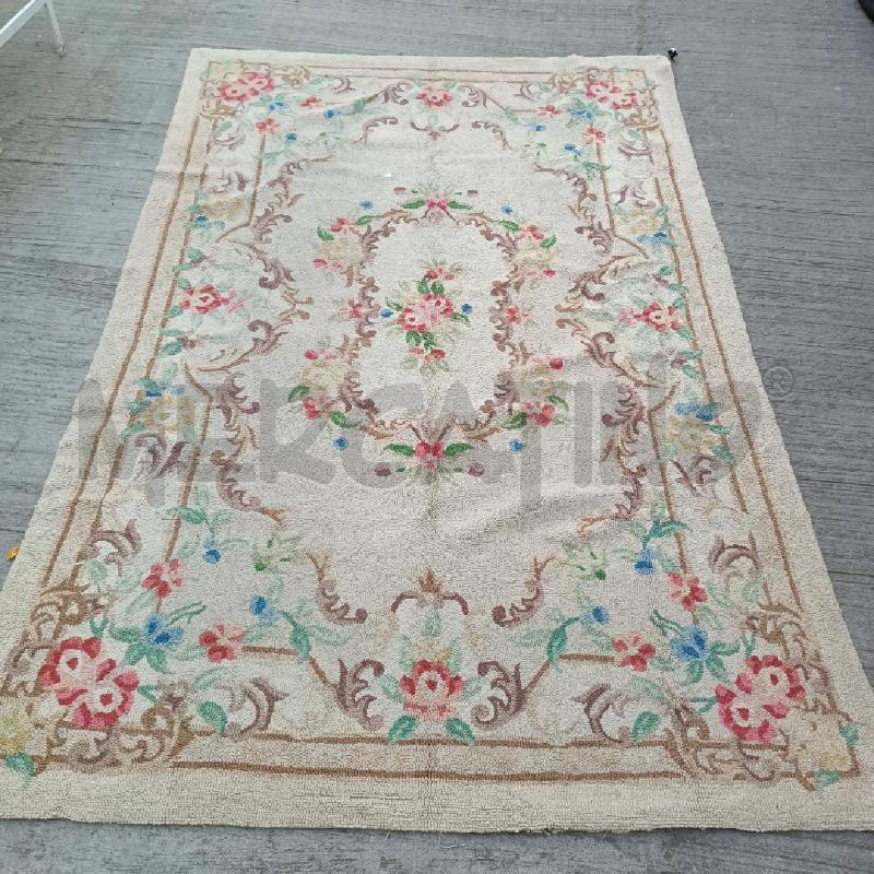 TAPPETO BEIGE FIORI | Mercatino dell'Usato Roma garbatella 1