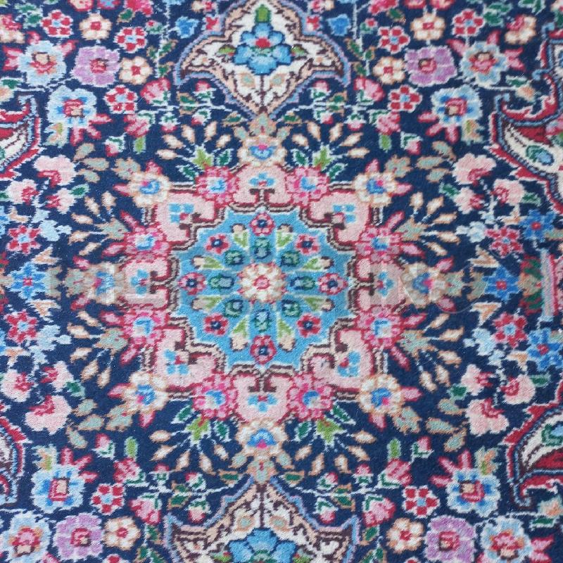 TAPPETO BLU FIORI ROSA  | Mercatino dell'Usato Roma garbatella 2