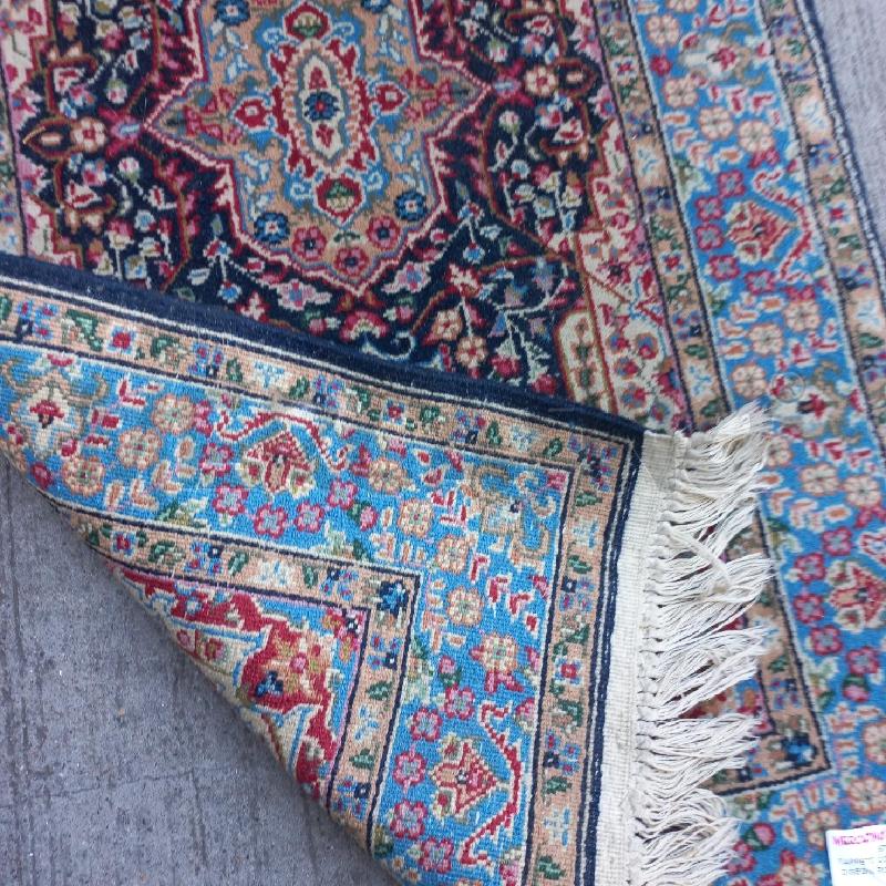 TAPPETO CORNICE VIOLA DISEGNI ROSSI PICCOLO  | Mercatino dell'Usato Roma garbatella 3