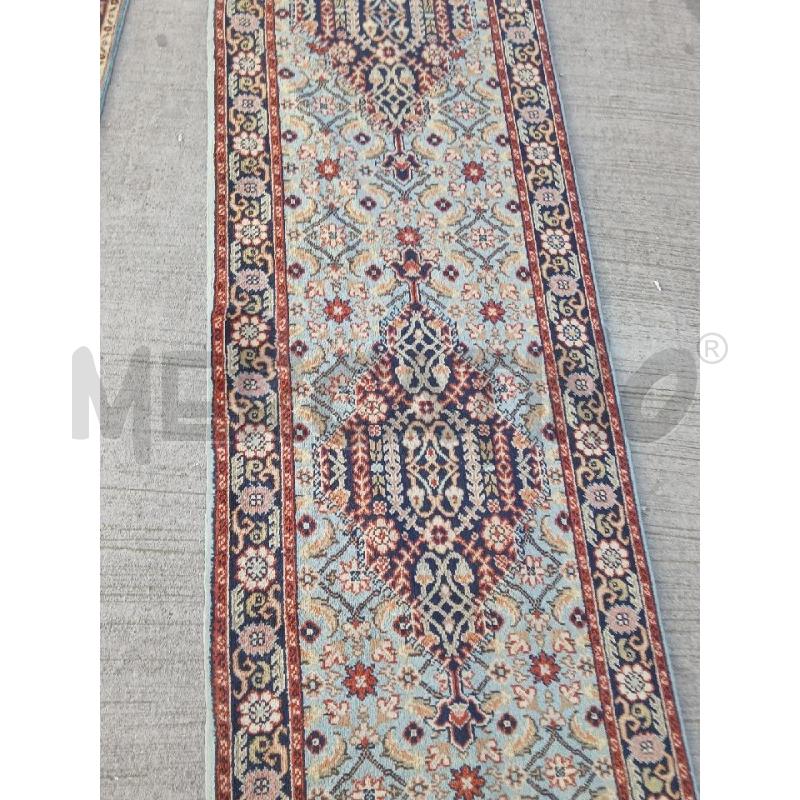 TAPPETO GUIDA BLU BEIGE DISEGNI BLU  | Mercatino dell'Usato Roma garbatella 3