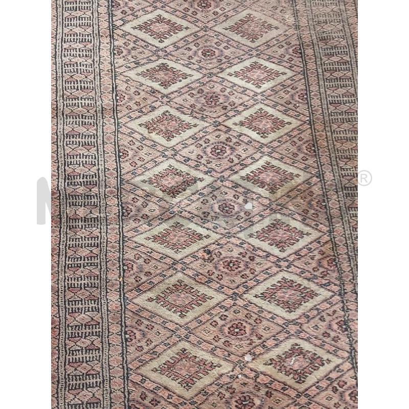TAPPETO GUIDA ROSA BEIGE MACCHIE DA RIVEDERE | Mercatino dell'Usato Roma garbatella 3