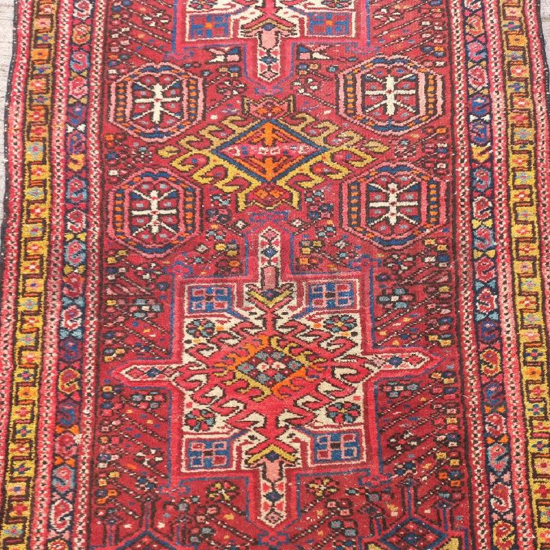 TAPPETO GUIDA ROSSA DISEGNI BLU  | Mercatino dell'Usato Roma garbatella 2