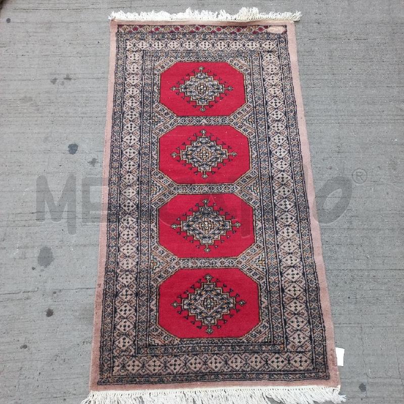 TAPPETO PICCOLO BEIGE ROSSO | Mercatino dell'Usato Roma garbatella 1