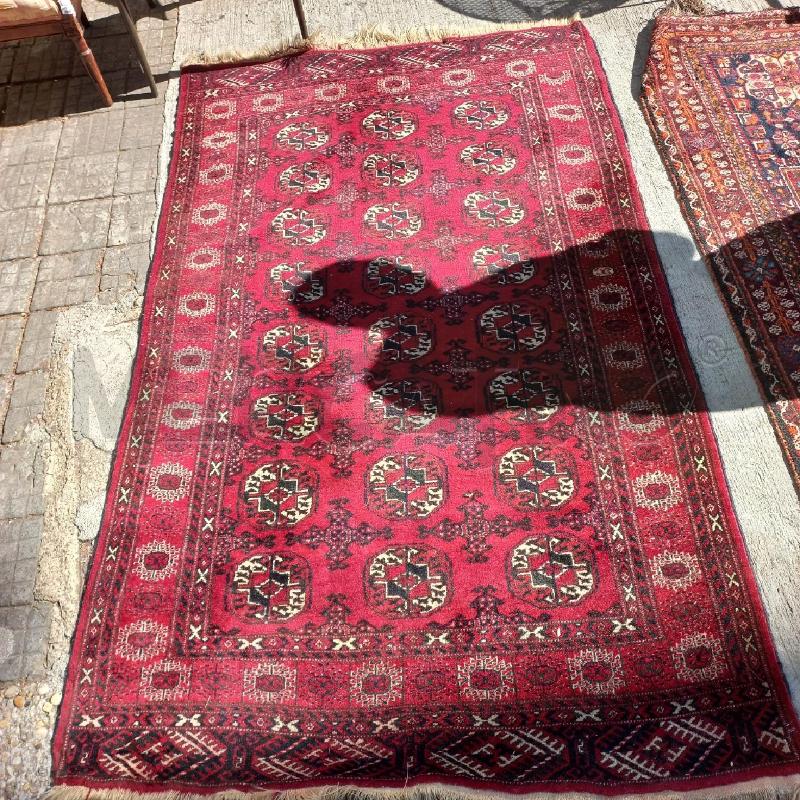 TAPPETO ROSSO CERCHI BIANCHI. 220 X 130 CM. | Mercatino dell'Usato Roma garbatella 1