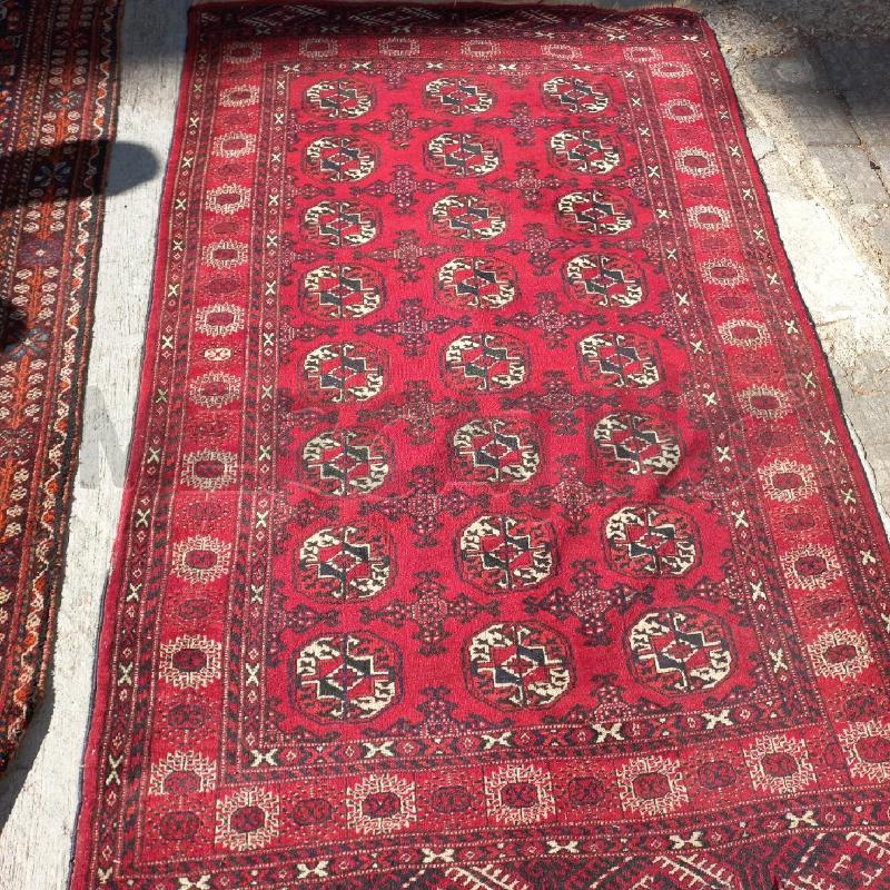 TAPPETO ROSSO CERCHI BIANCHI. 220 X 130 CM. | Mercatino dell'Usato Roma garbatella 2