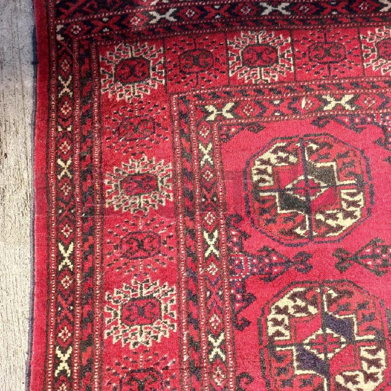 TAPPETO ROSSO CERCHI BIANCHI. 220 X 130 CM. | Mercatino dell'Usato Roma garbatella 3