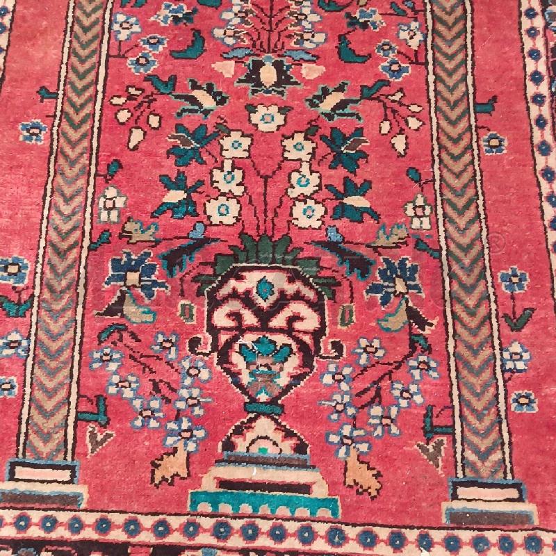 TAPPETO ROSSO DISEGNI BLU  | Mercatino dell'Usato Roma garbatella 2